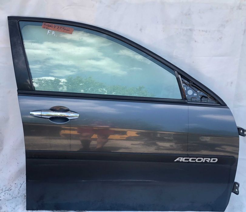 Предна дясна врата Honda Accord VII 2004г