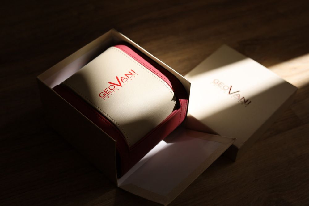 GEOVANI Швейцарски часовник