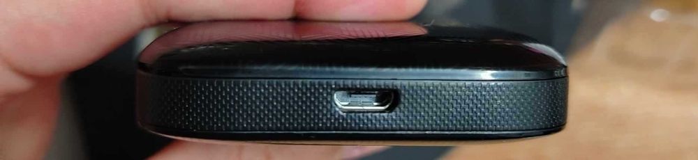 Router Portabil Marca Tenda pentru telefonul mobil 4G LTE