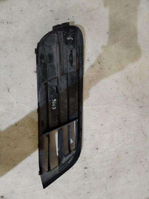 Grila stanga bara fata, BMW Seria 5, F10, F11, facelift, 2013, 2014, 2015, 2016, cod origine OE 51117331733.