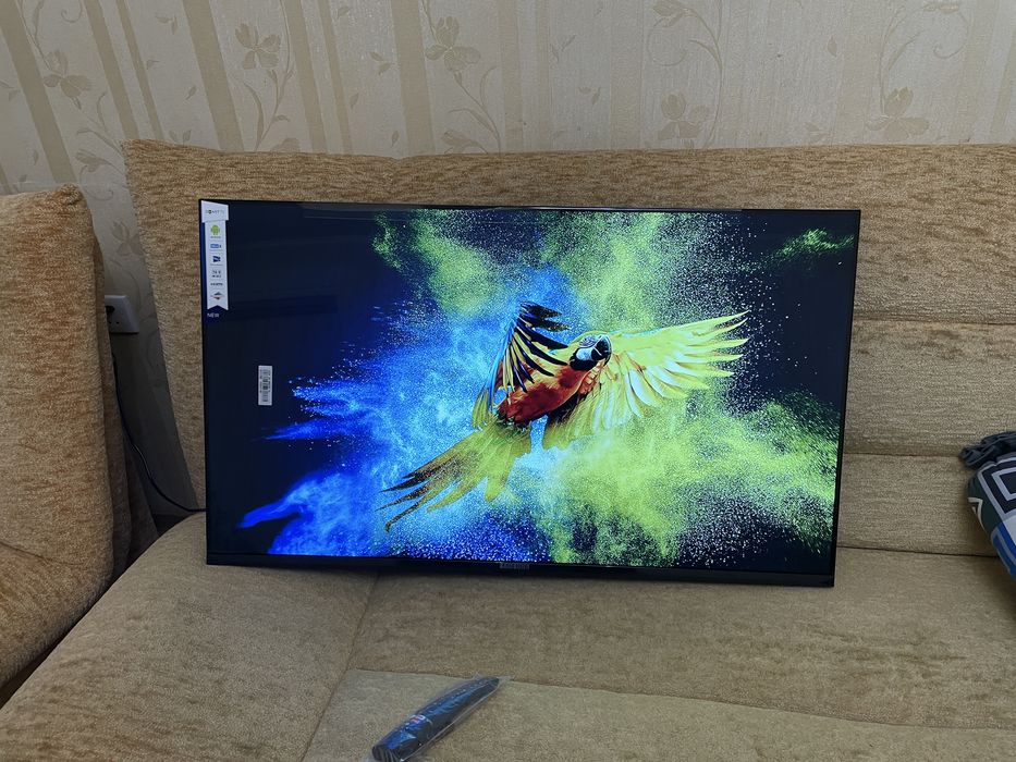 Телевизор Samsung 45-дюймов (smart tv)