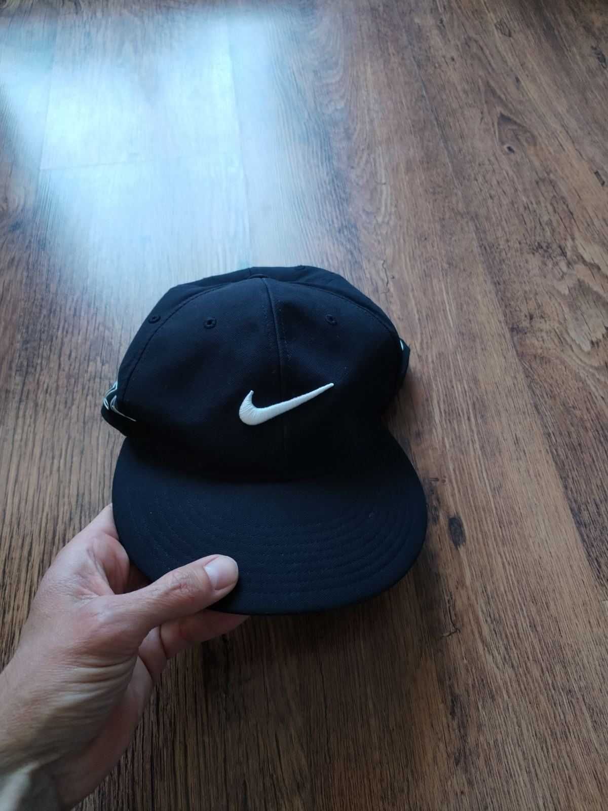 Nike golf - страхотна шапка 100% оригинал