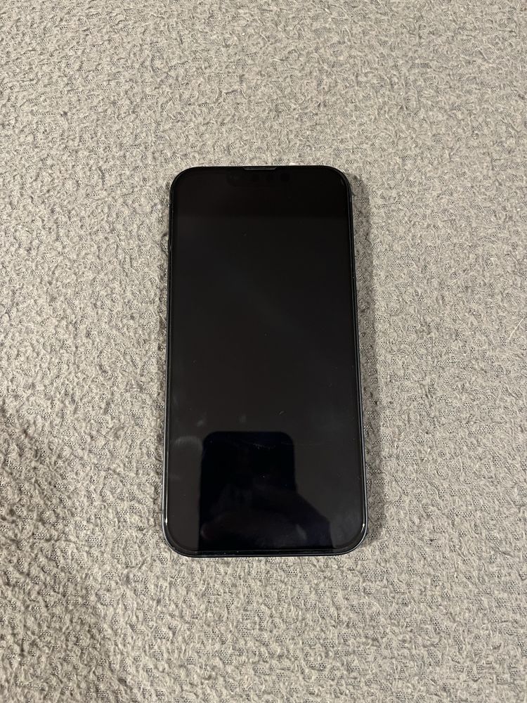 Iphone 13 Перфектен