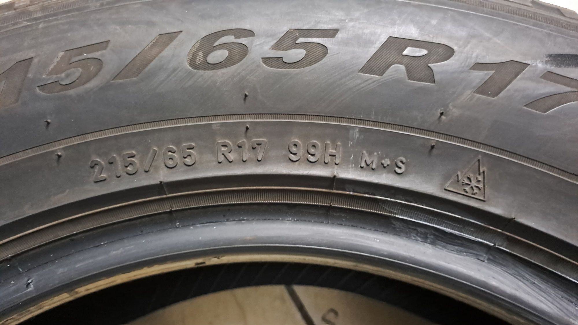 Anvelope iarna 215 65 r17 PIRELLI