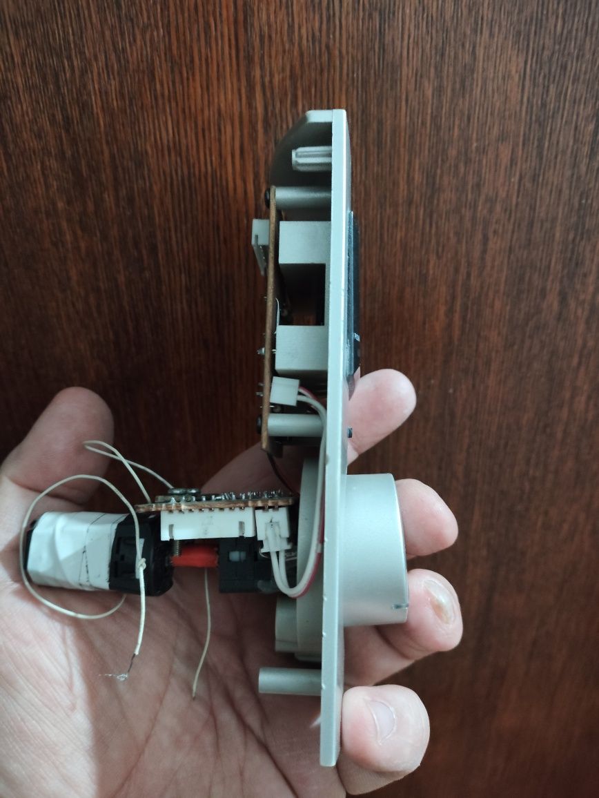 Продам акустическую систему microlab x-10