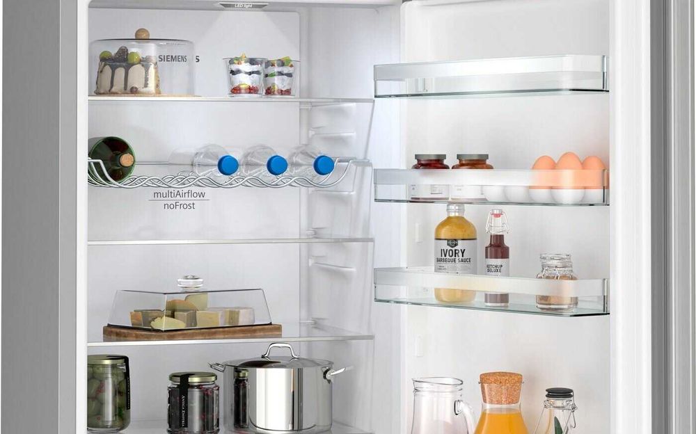 Хладилник с фризер SIEMENS KG39N2LAF 203см.