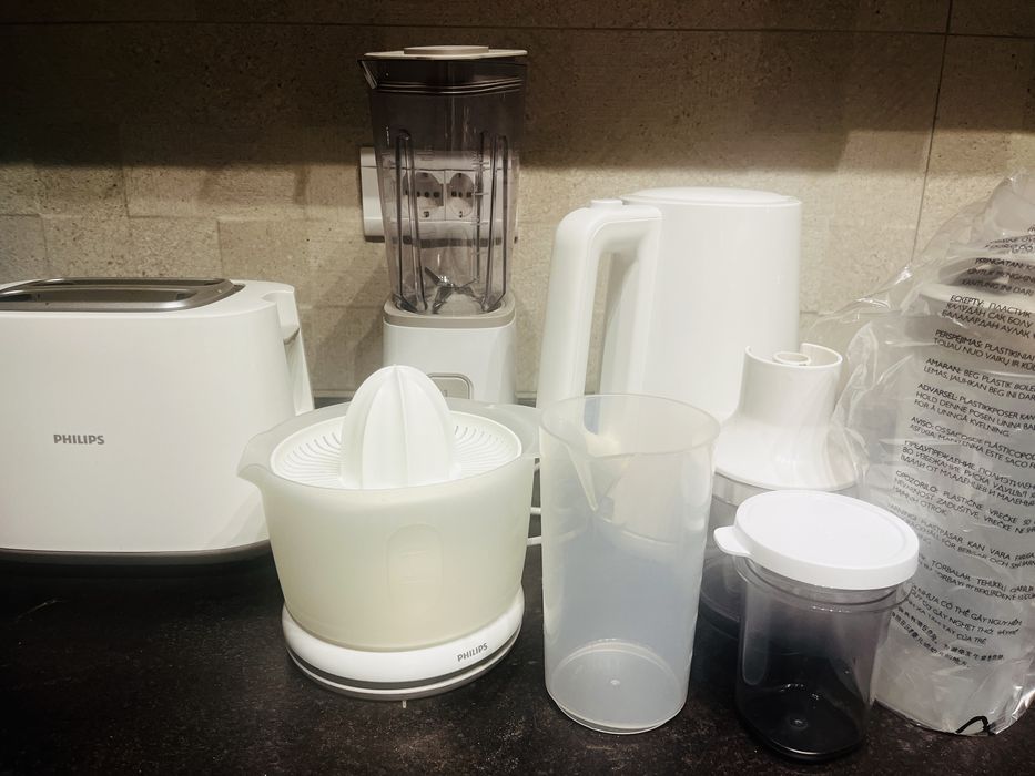 Set Philips 5 produse nou