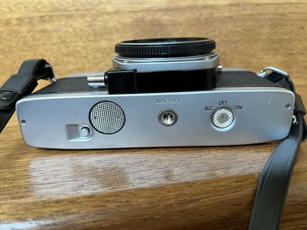 Minolta SRT 101 - aparat foto pe film