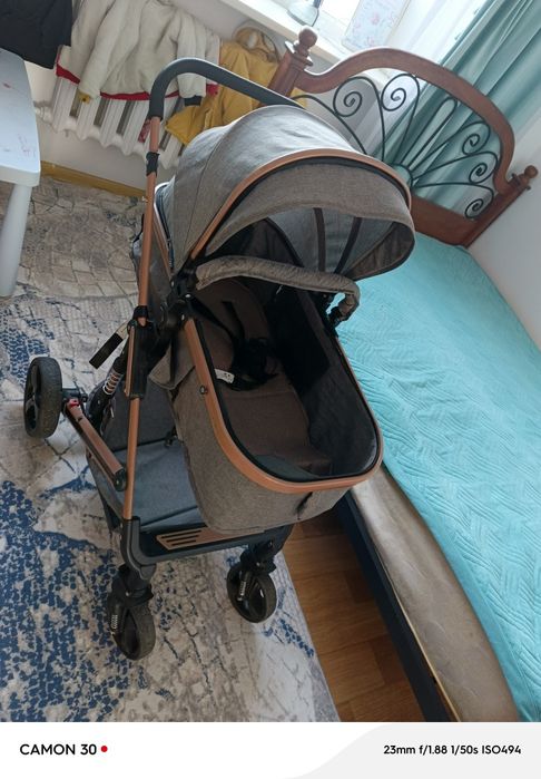 Коляска прогулочная 2в1 и стул для кормления ребенка