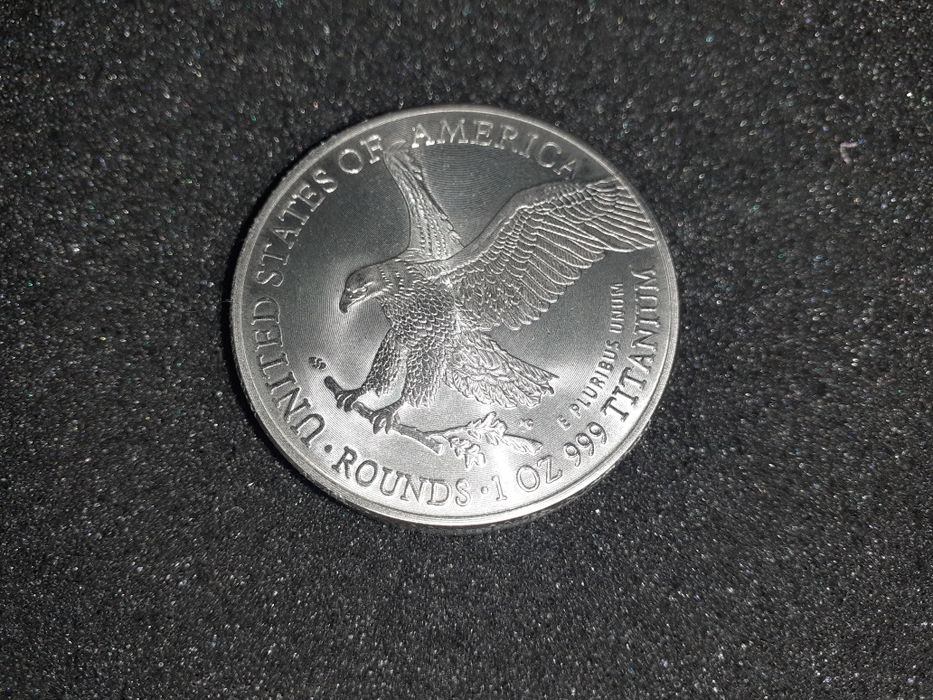 Moneda din titan 999 de 1 oz ATE (American Titanium Eagle), 2021