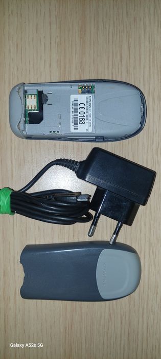 Telefon Simens + Incarcator Model Vechi