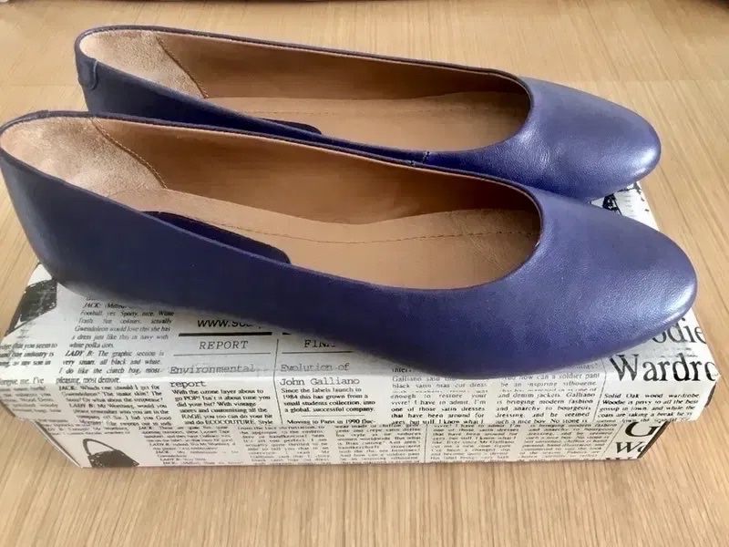SCARPERIA нови обувки (балеринки), естествена кожа, номер 41