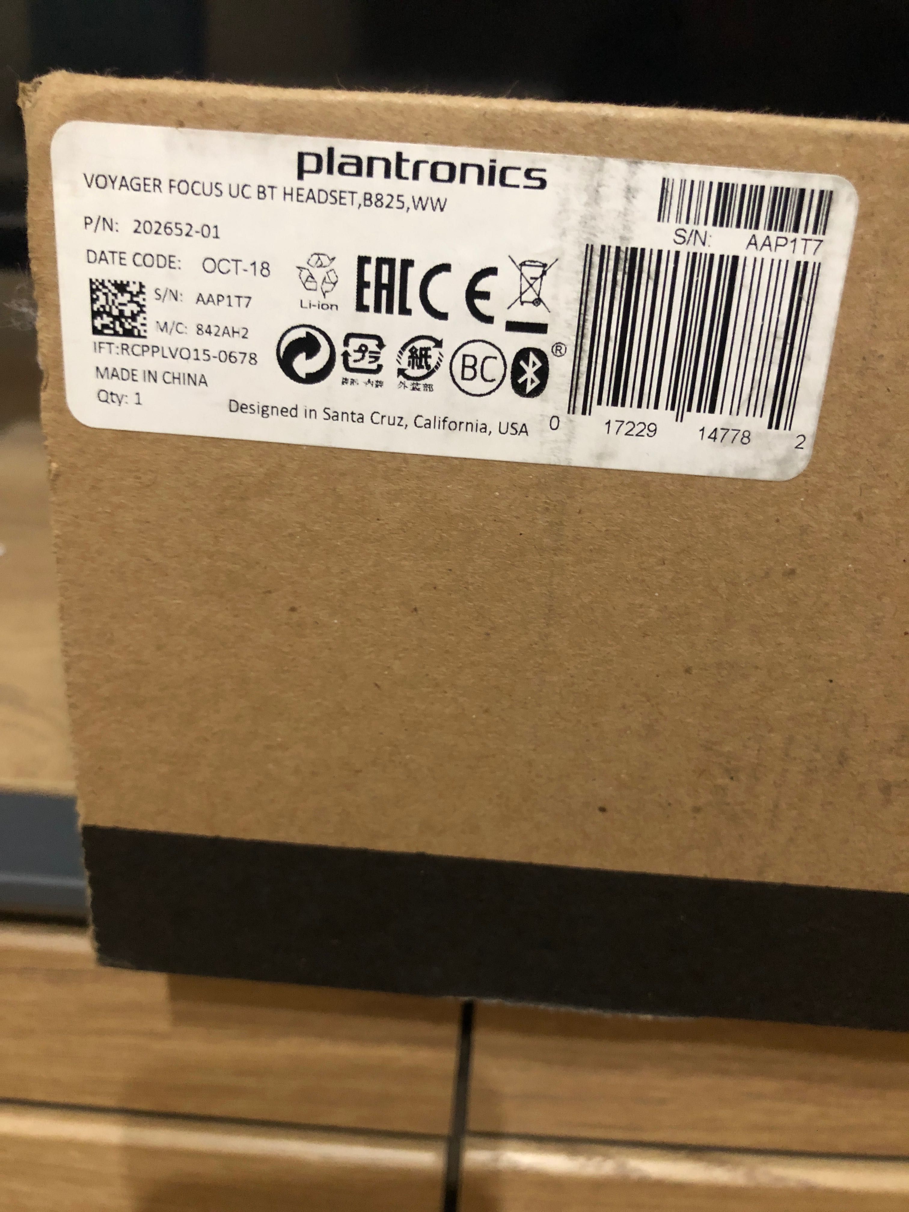 Plantronics voyager focus uc b825