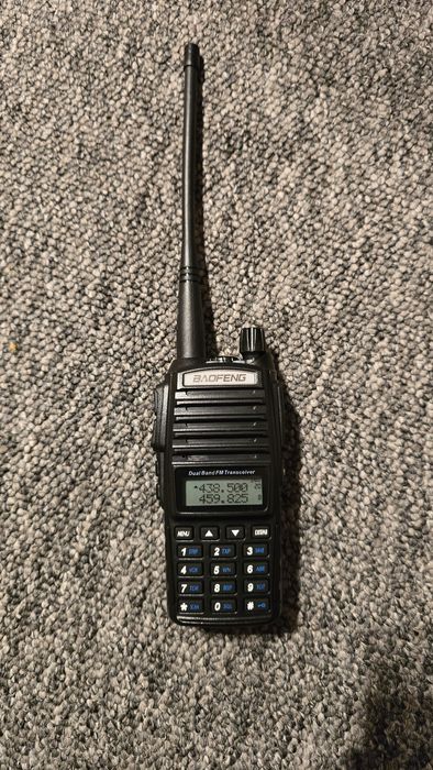 Baofeng UV 82 radio- Баофенг 82 радиостанция