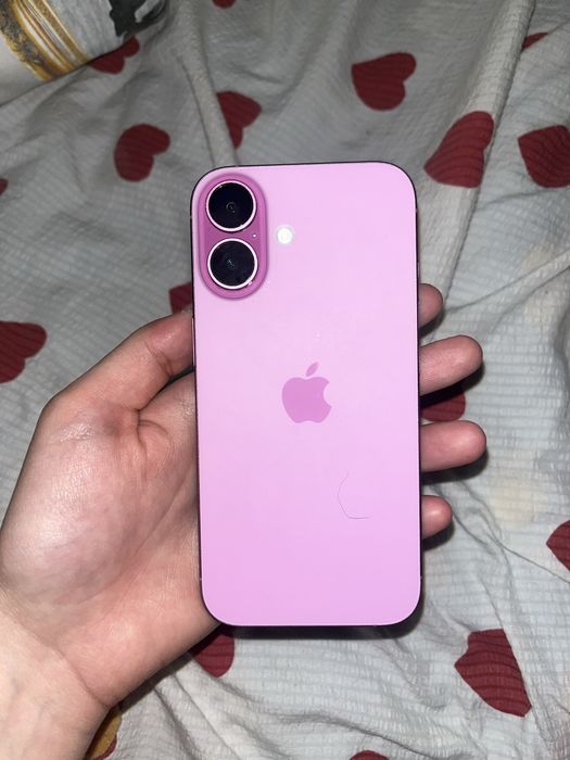 Продам срочно айфон 16