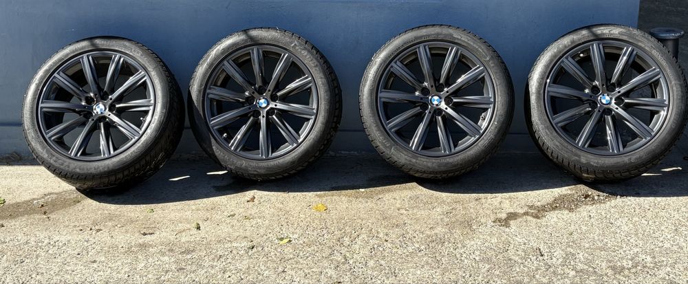 Jante BMW 684 G30 G31 245/45/18 cu cauciucuri de iarna