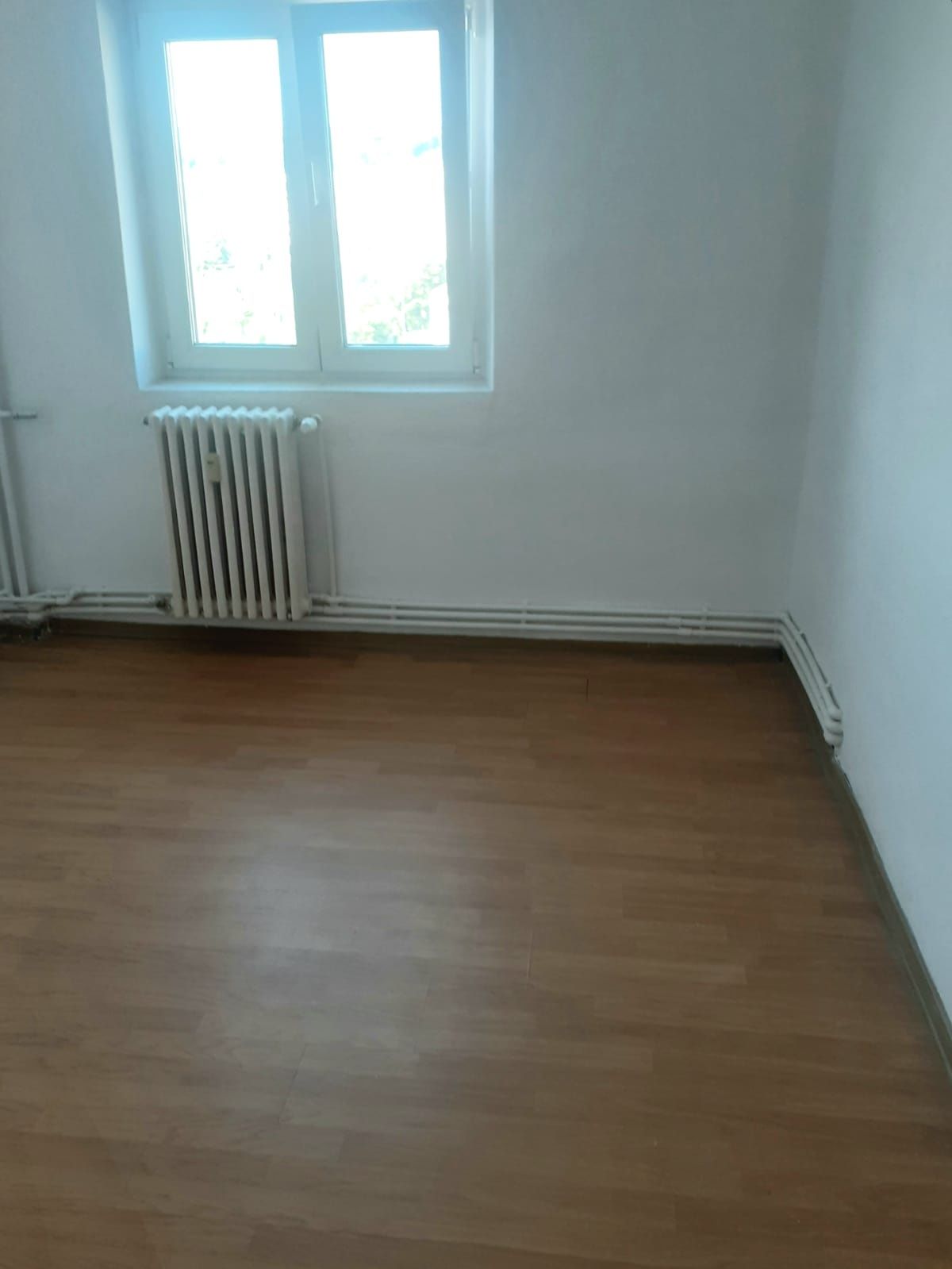 Inchiriez Apartament 2 camere