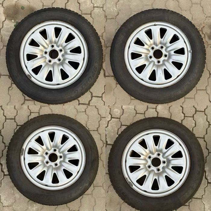Cauciucuri Iarna Dunlop 215/60 R16 Noi