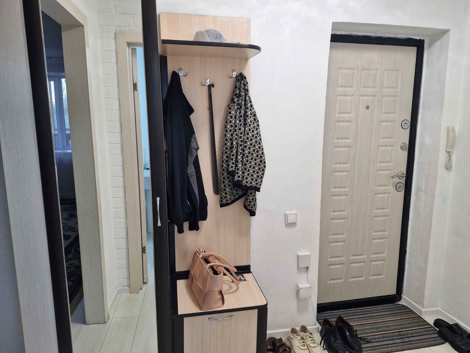 Продаю срочно улучшенную 1 квартиру