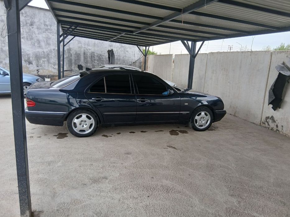 Мерседес бензс w 210