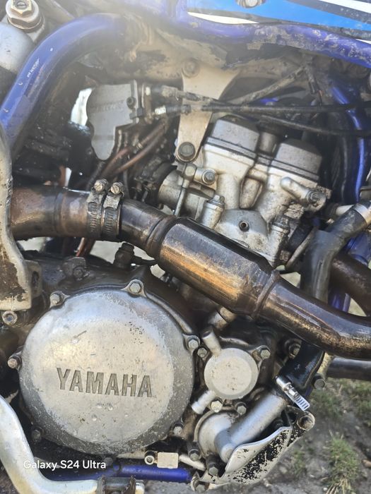 Vând Yamaha yzf 250cc
45cai 
Pinion lanț NOU
Garnitura de Carter NOU
S