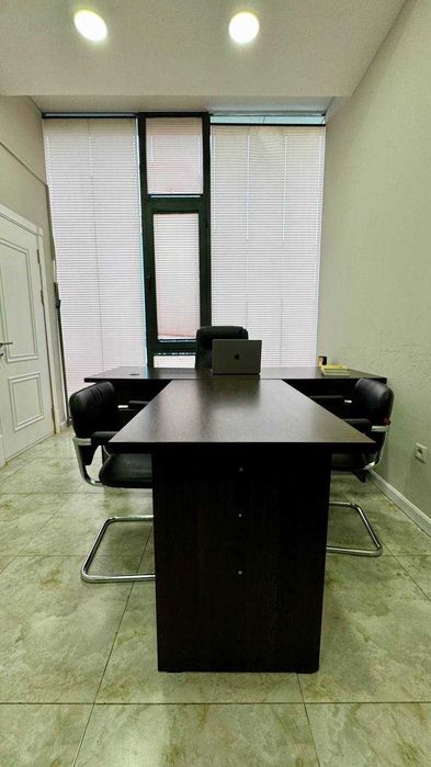 Директорский комплект мебели