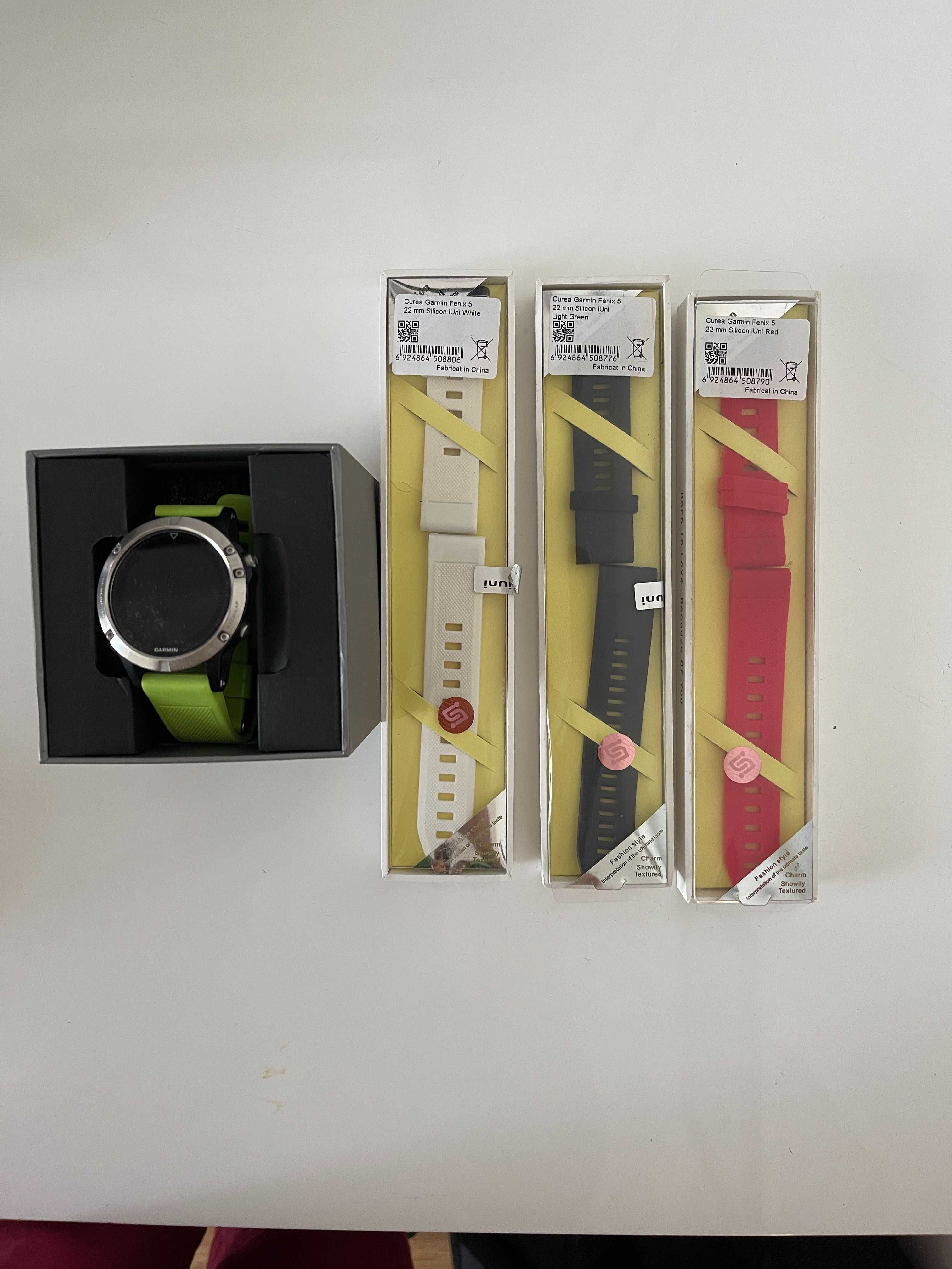 Ceas Garmin Fenix 5 cu bratari de schimb