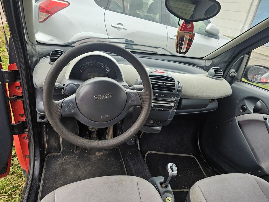 Vând/schimb smart fortwo 0.8 diesel