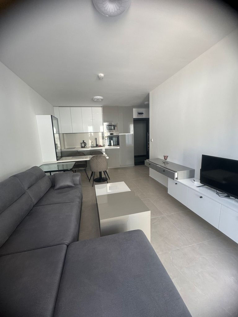 Дава се под наем Двустаен апартамент в Несебър - 50 кв.м за 500 € - Снимка #3