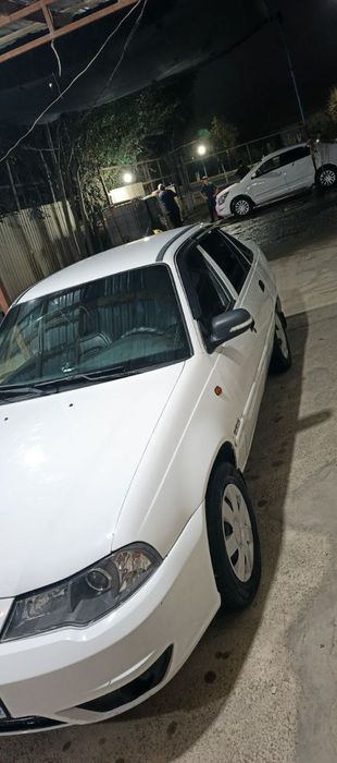 Нексия 2 сотилади срочно