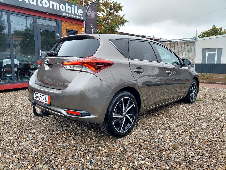 Toyota Auris Team D 1.8 Business - Hibrid - Automatic - 99 hp - euro 6