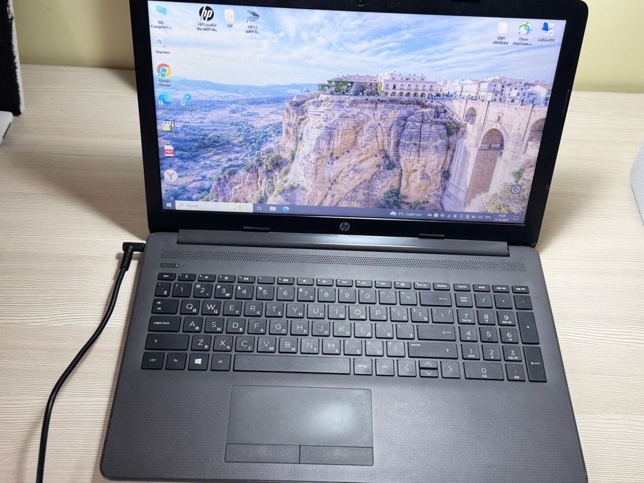 Ноутбук HP 250 G7