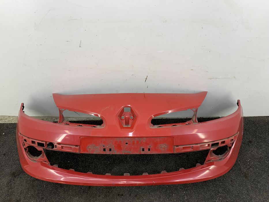 Dezmembrez Bara fata de pe Renault CLIO 3 2006-2010