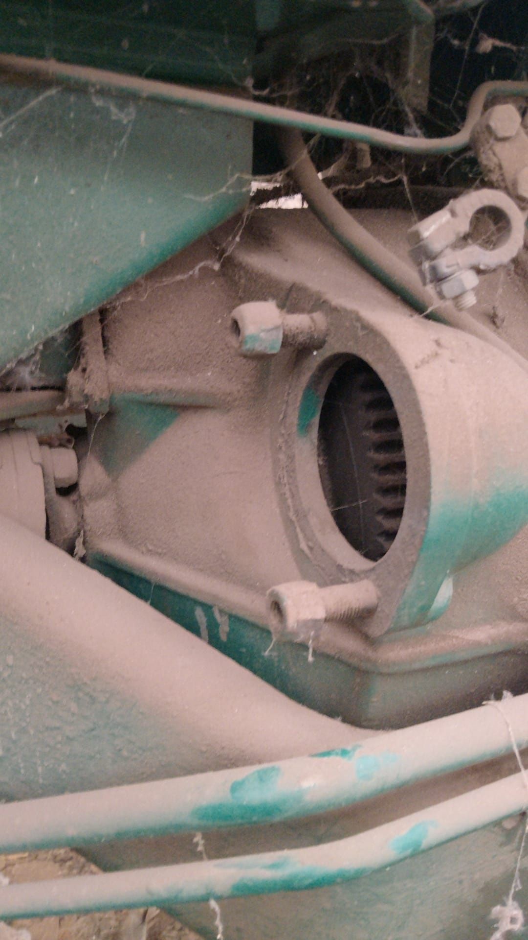 Electromotor tractor fiat 211 215 preț 1250 lei se poate trimite prin