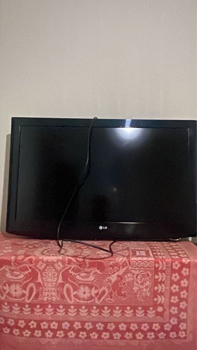 Продатеся телевизор lg, в хорошем состояний