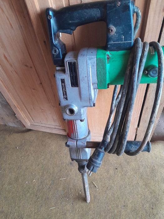 Hitachi Къртач,,