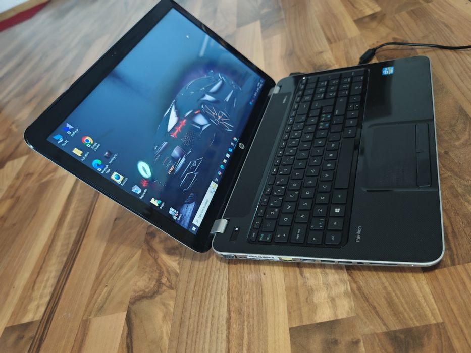 Laptop HP Pavilion i7