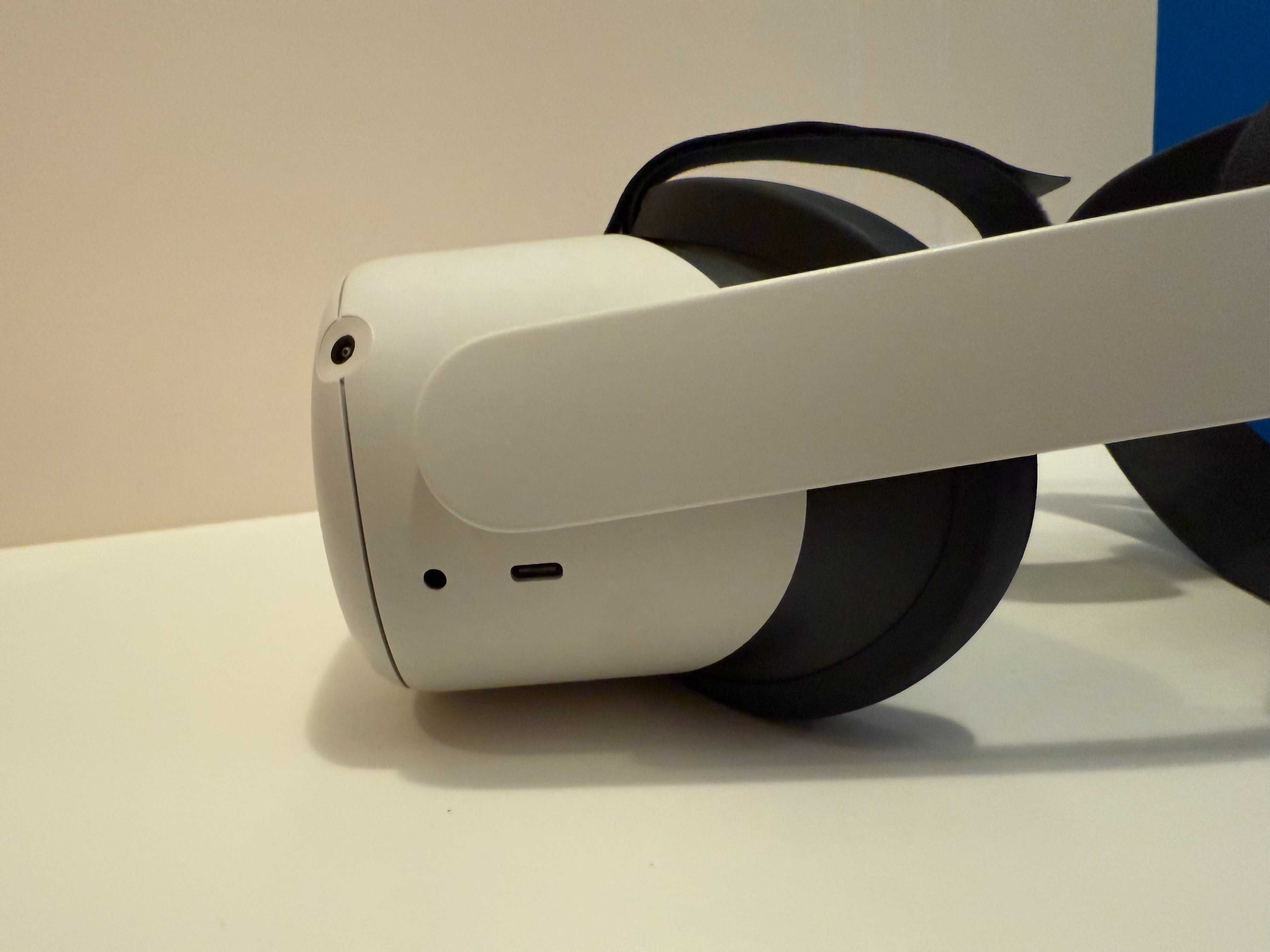 VR очила Meta Quest 2 128GB + Elite Strap