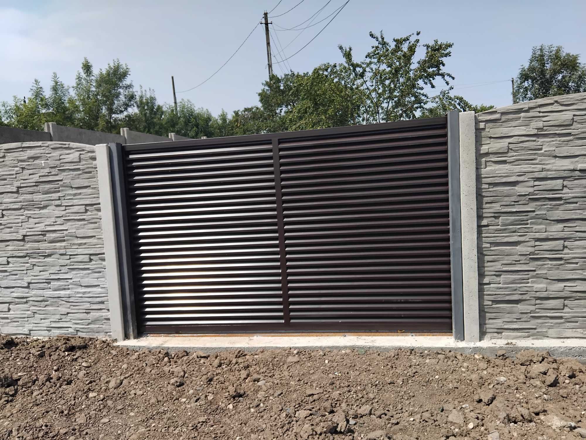 Porti,balustrazi,garduri din placi prefabricate