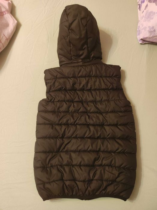 Детски елек "LC WAIKIKI" 9/10 год.