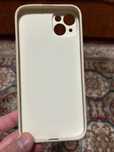 Vind 2 huse iPhone 14 sau 15 Pro Max sau Plus de damă