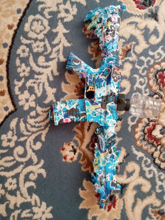 Отлично работает батарея хватает чтобы наигратся