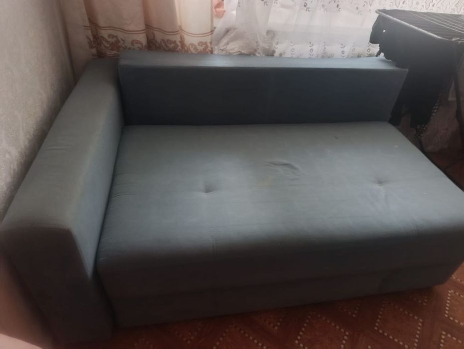 Продам диван, срочно