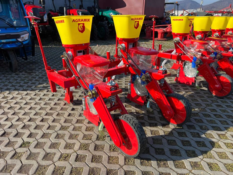 Semanatoare Agramix porumb 2 randuri cuva chimic sectie nou