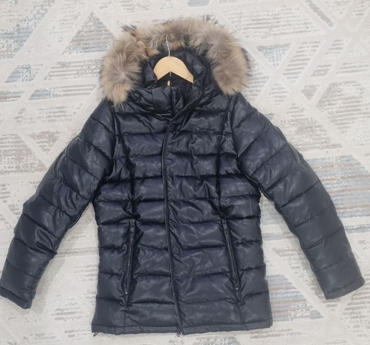 Продаётся мужской зимний куртка новый