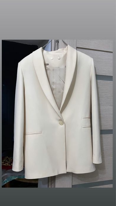 Продам пиджак женский ,размер 44-46