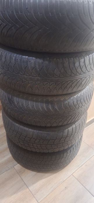 Vand jante de tabla r15 cu tot cu cauciucuri