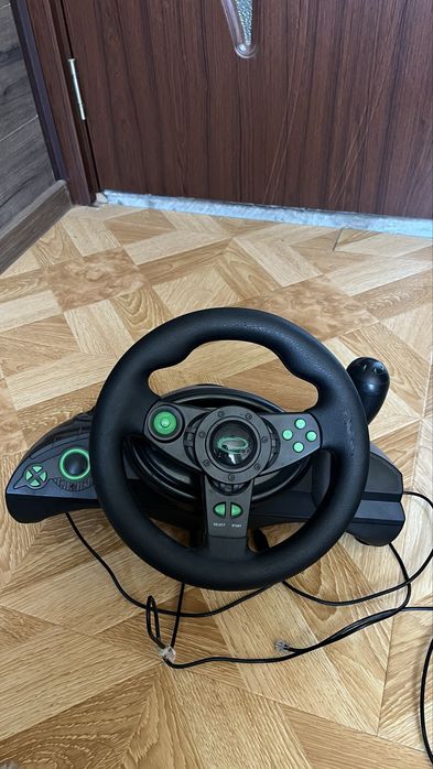 Продавам този волан esperanza nitro