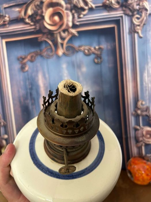 DN749 Frumoase lampa de petrol fara sticla 27 cm inaltime 15 cm diam