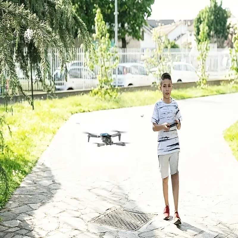 Компактен дрон с двойна HD камера – перфектният подарък за всеки